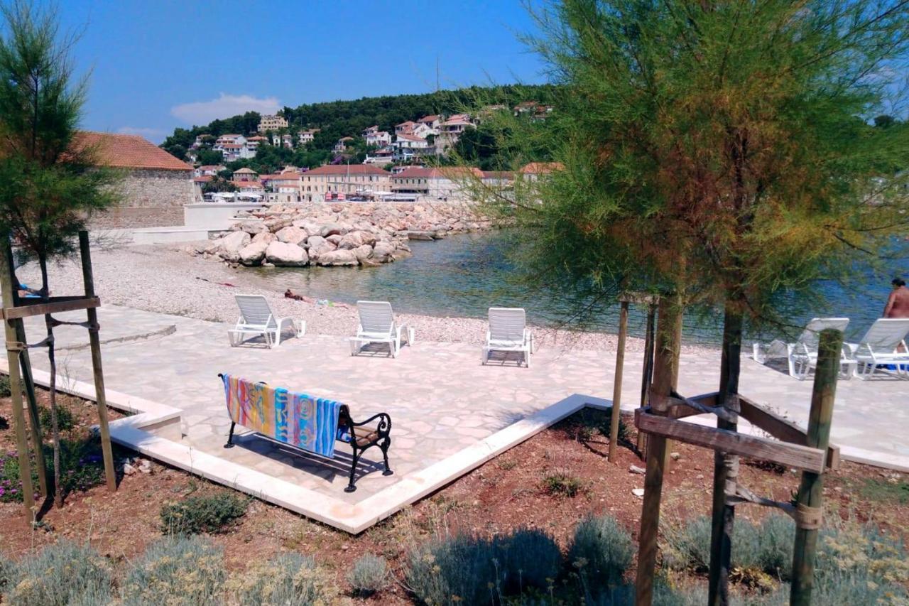 Apartments With A Parking Space Jelsa, Hvar - 8746 Jelsa  Exterior foto